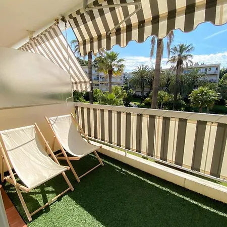 Superb In With Magnificent View !
