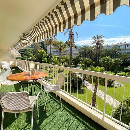 Superb In With Magnificent View ! Appartamento Cannes